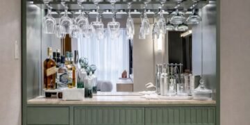 11 Dining Rooms That Serve Up Drinks Without a Bar Cart Taking Over