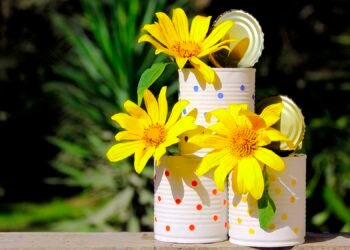 8 Clever Reasons Why Gardeners Are Saving Old Tin Cans