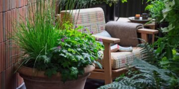 Clever Landscape-Designer Tricks to Brighten a Shady Garden Clever Landscape-Designer Tricks to Brighten a Shady Garden