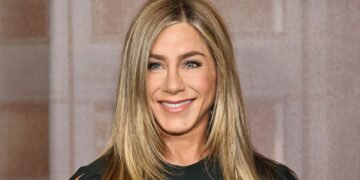 Copy Jennifer Aniston’s Koi Pond Look in a Smaller Garden