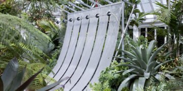 Greenhouse Prototype 2 by Hermine Demael and Stephen Zimmerer