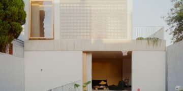 It’s Made From Glass Bricks, But Their Backyard Studio Is Anything But ’80s