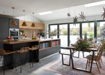 This rustic material is quietly taking over Christmas