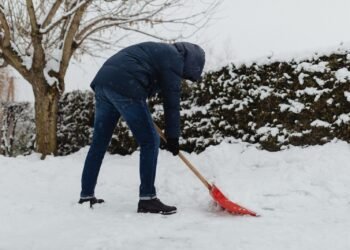 Why Driveways Flake in Winter and How to Stop It » Residence Style